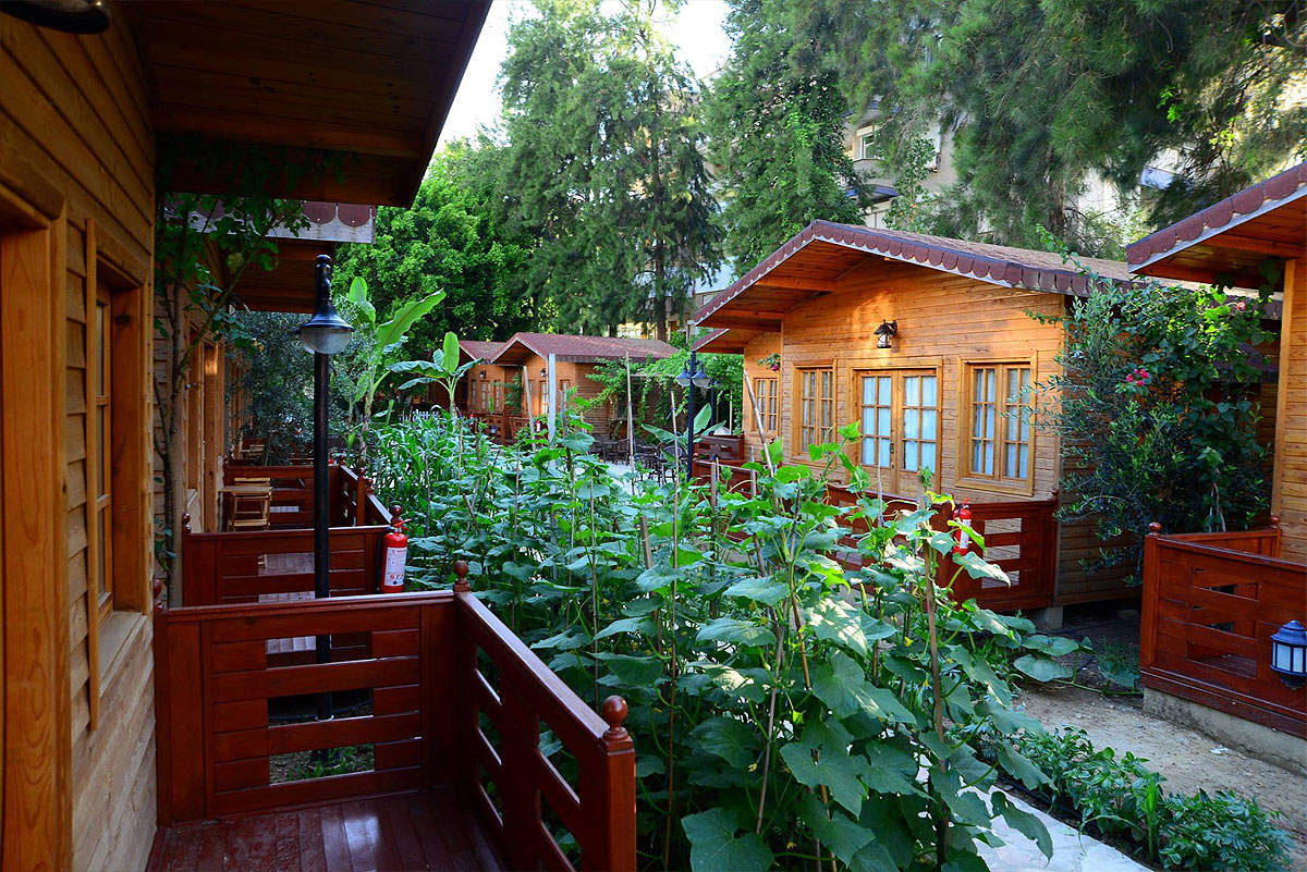 BUNGALOW GARDEN ROOM 