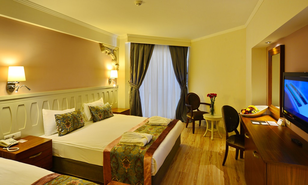 STANDARD ROOM LAND VIEW 