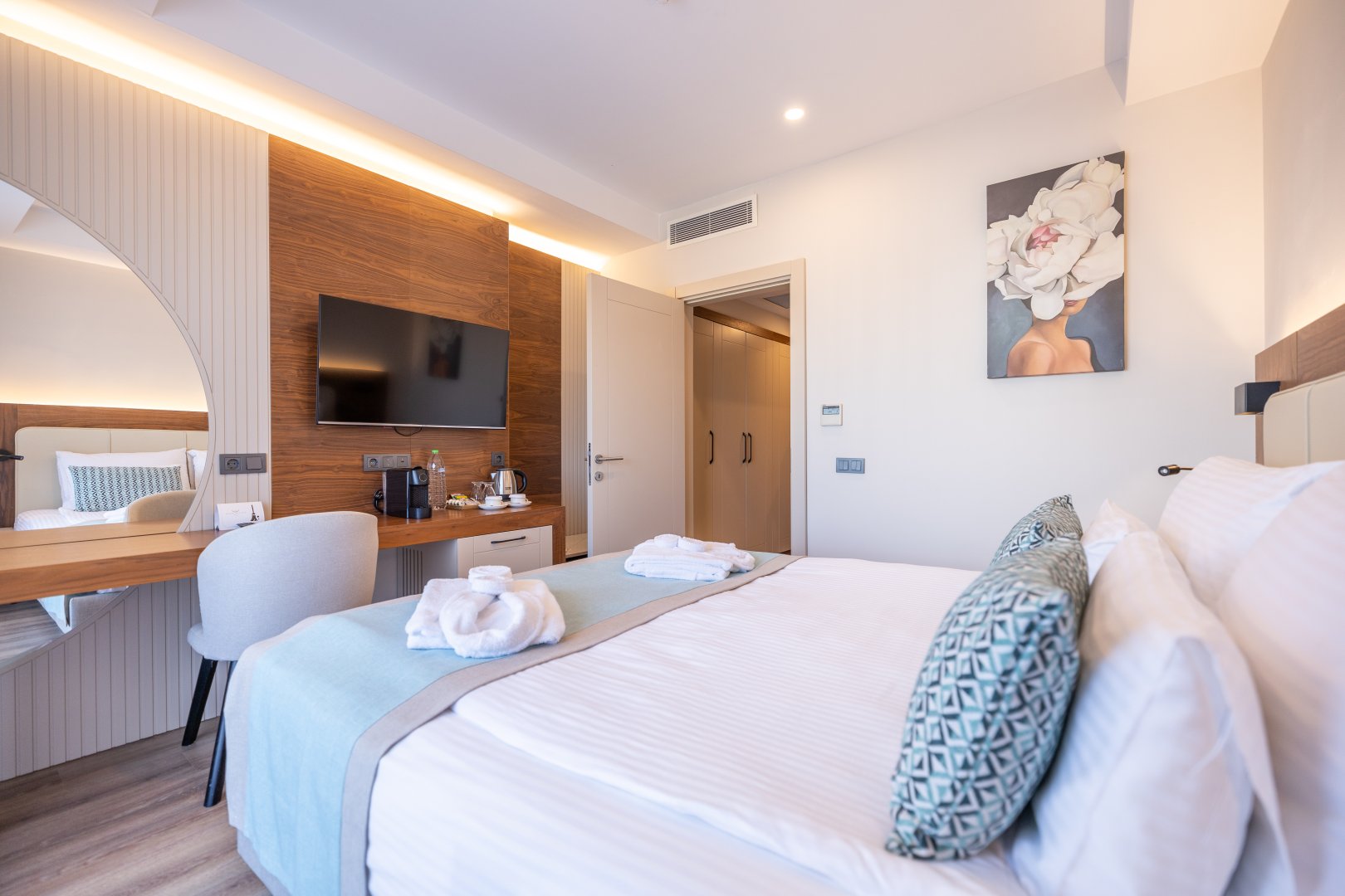 FAMILY ROOM LAND VIEW WİTH JACUZZI