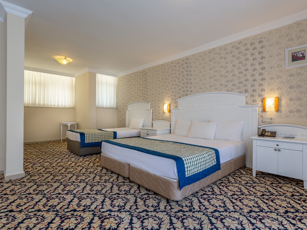 SUPERIOR GARDEN SUITE 