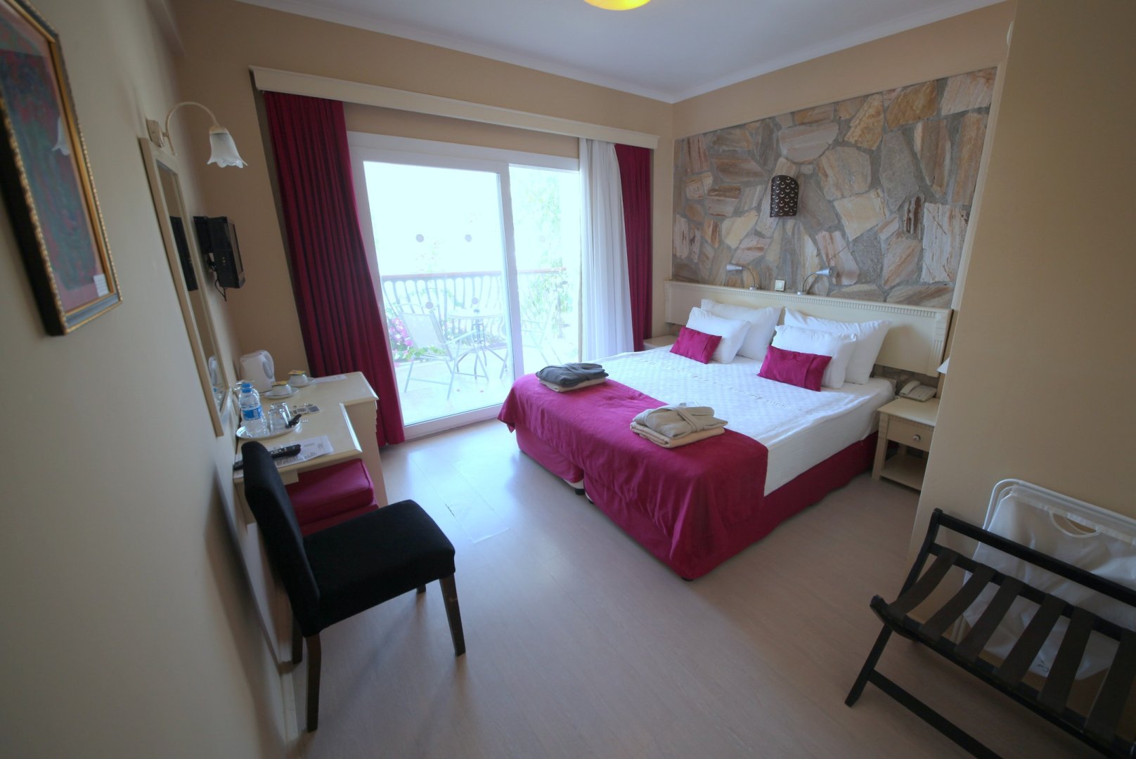 STANDART ODA BAHCE MANZARA