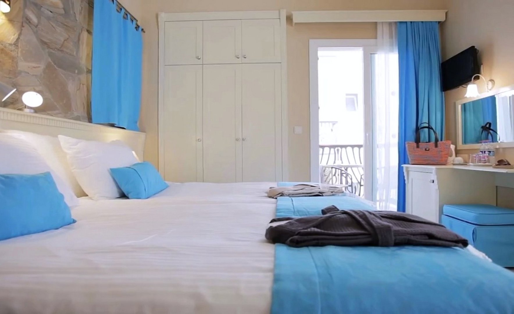 STANDART ODA KARA MANZARA 