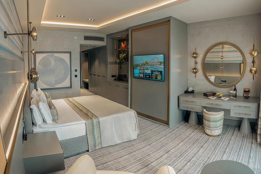 Deluxe Kara Manzaralı Oda