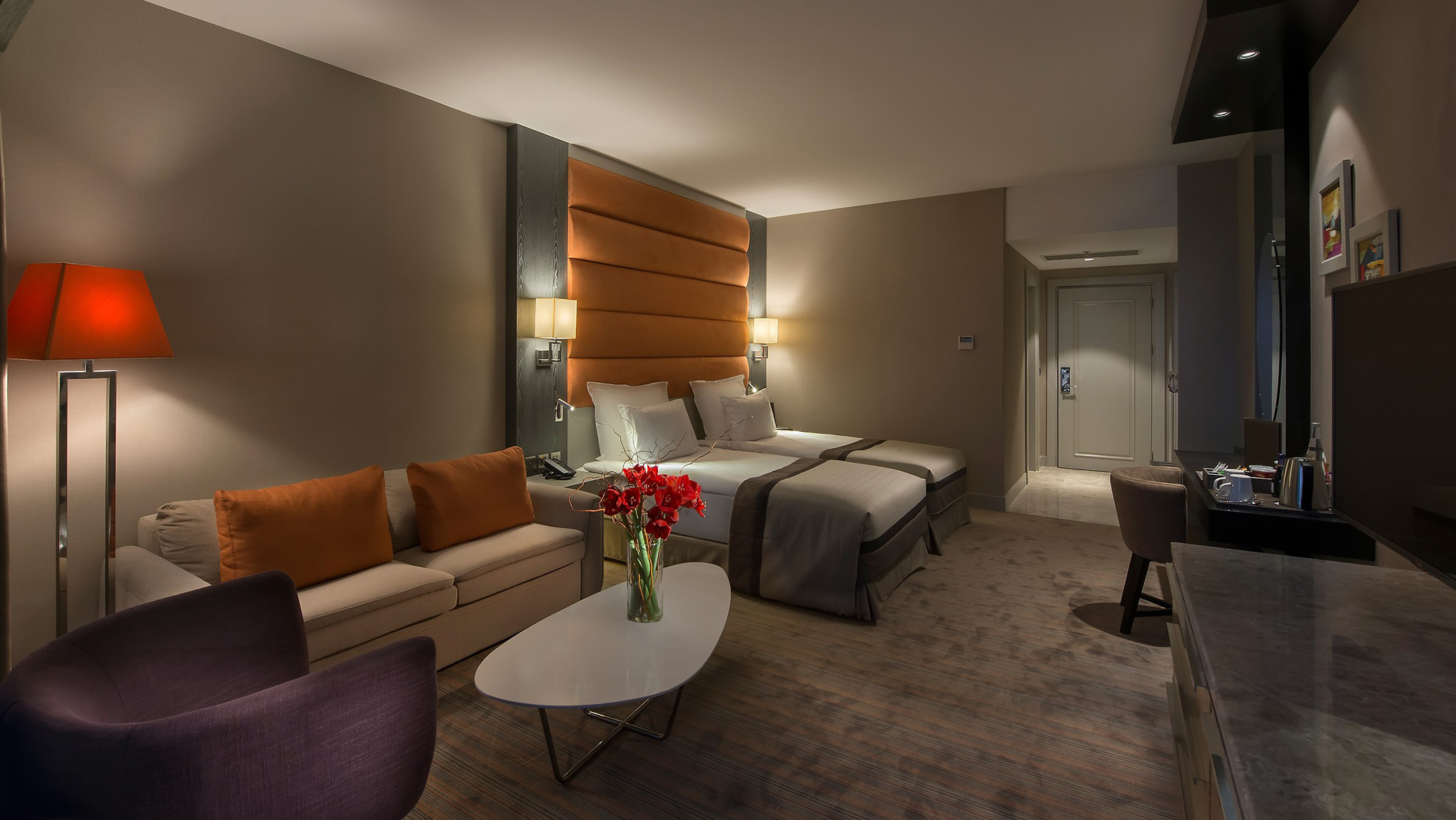 Kara Manzaralı Aile Odası