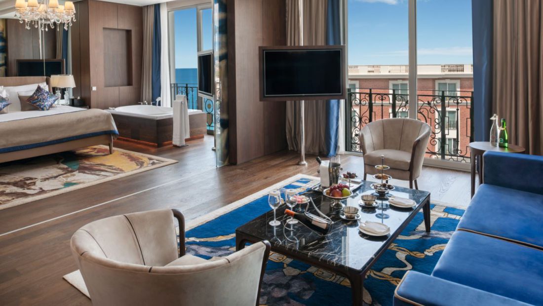 Deniz Manzaralı Grand Suit