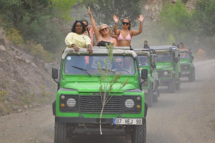 Combo Max Antalyada 1 Günde 4 Aktivite Paketi